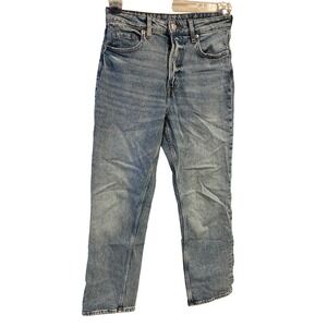 HM Women Light Wash High Waisted Straight Leg Denim Jeans Blue 5-Pocket Classic